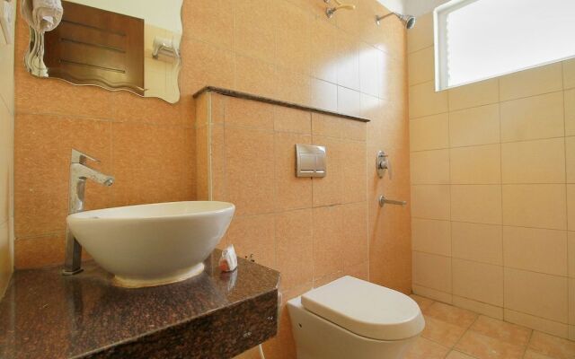 OYO 1531 Vels Grand Inn Hotel