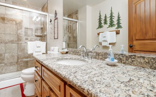 Mallard Landing Lakefront