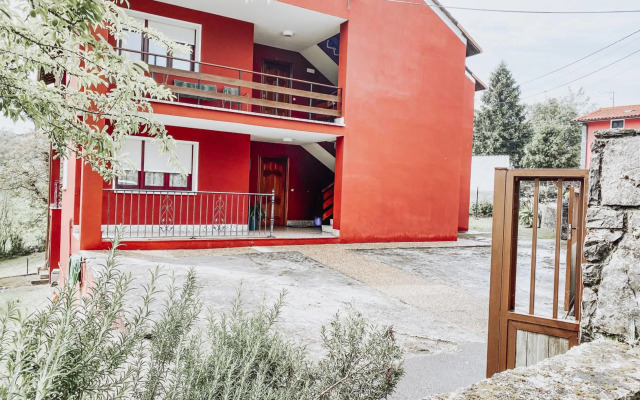 Bella Kalma, acogedora casa con parking, jardin y wifi