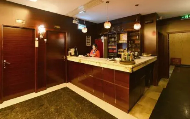 Huajing Hotel