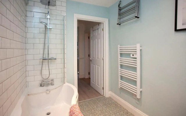 Charming 1 Bedroom Flat in Bristol