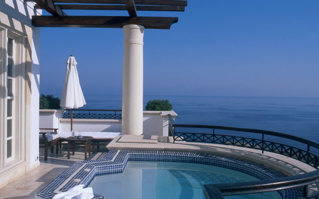 Anassa Hotel