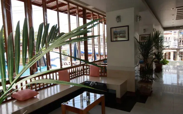 First Residence Hotel