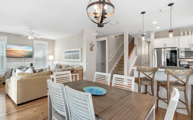 1358 Laurel Grove