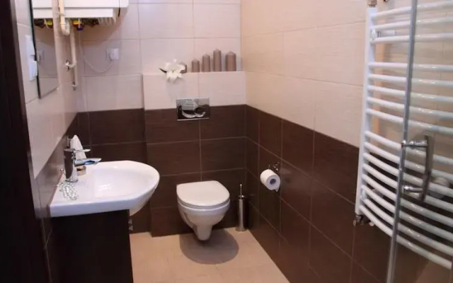 Glam House Apartments