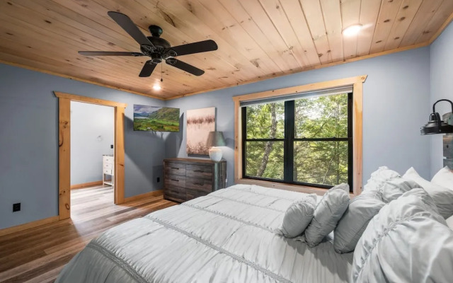 Haven 2 Bedroom Cabin by RedAwning
