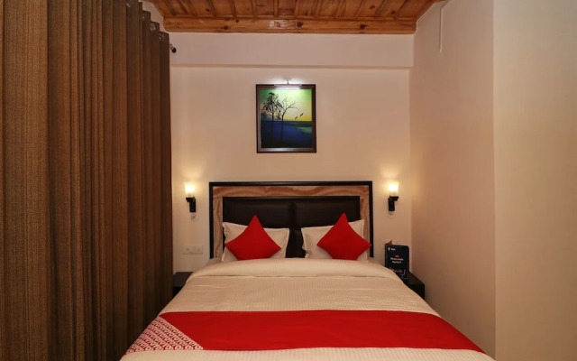 OYO 13883 Hotel Panorama