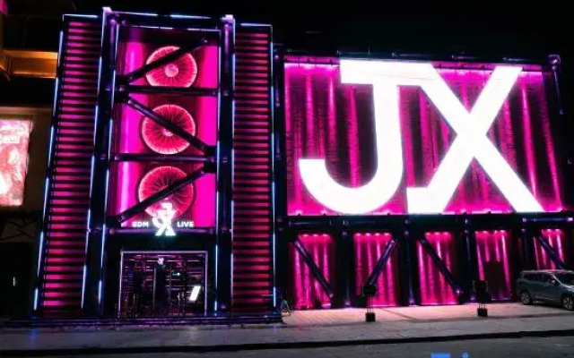 Vienna International Hotel (Guiping Xishan Scenic Area Beijiangwan Branch)