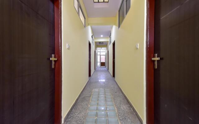 OYO 77294 Hotel Vanshil