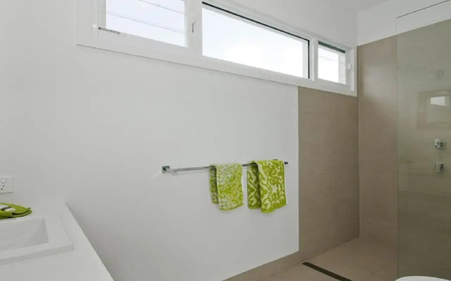 Farrant House - modern and contemporary