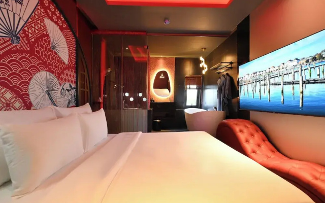Hotel Lamour
