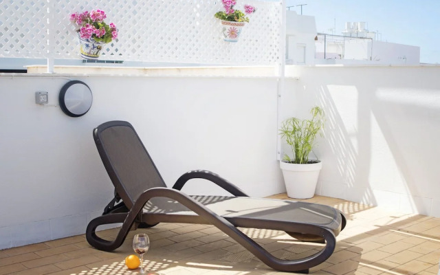 Summerland Apartments Rota