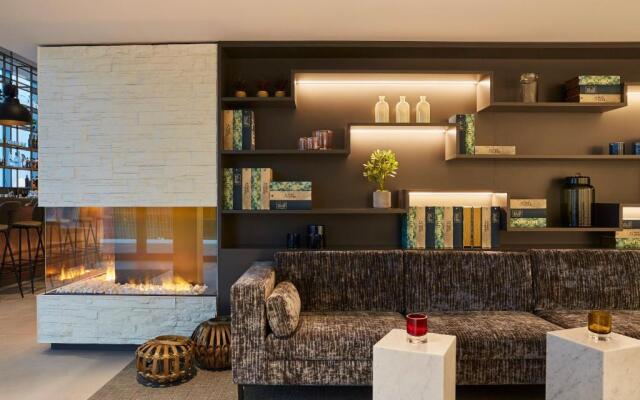 Hotel Indigo Berlin - East Side Gallery by IHG