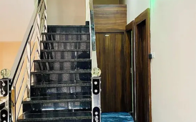 Hotel Shree Sita Ram Kutti