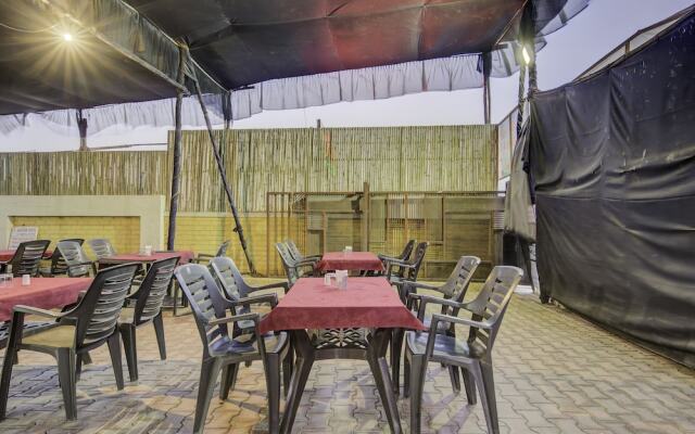 OYO 24125 Hotel Aakash