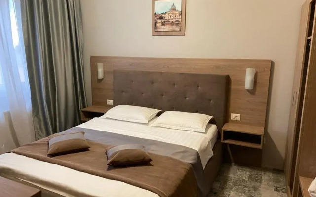 Hotel Yarus