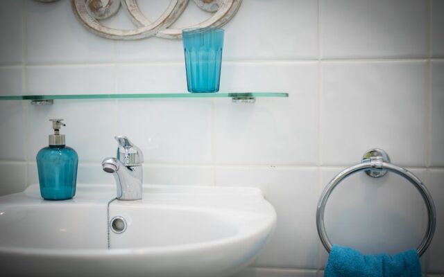 Riva Guest House Los Abrigos
