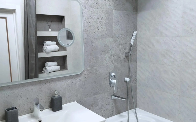 Origami на улице Генерала Буткова 20