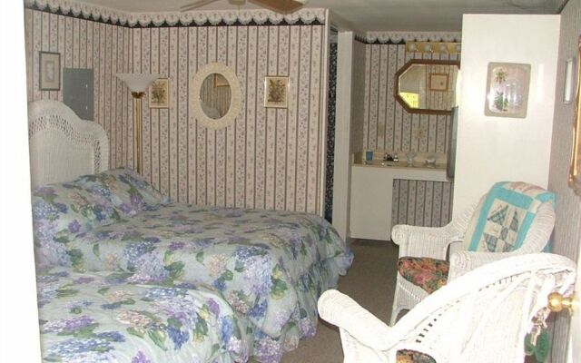 Thee Hubbell House