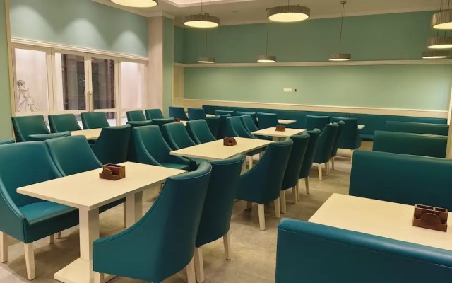 The Pearl Club Resort