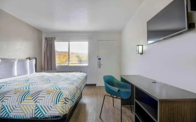 Studio 6 Albuquerque Nm Midtown