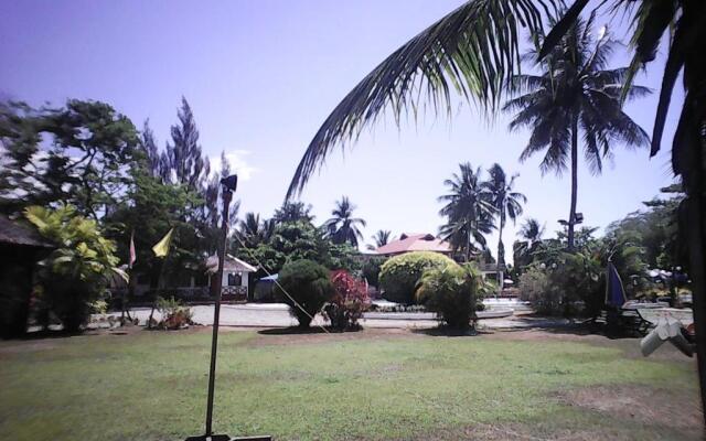 Gazebo Pools and Restaurant