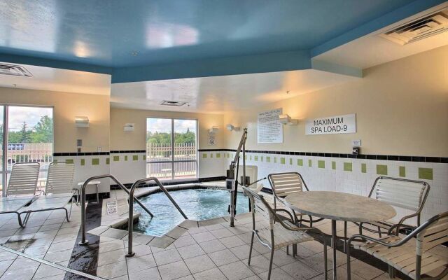 Fairfield Inn & Suites by Marriott Milwaukee Airport