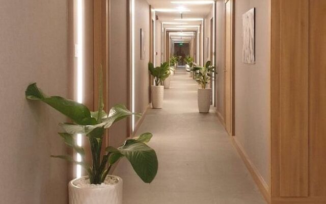 Republic Plaza Apartment