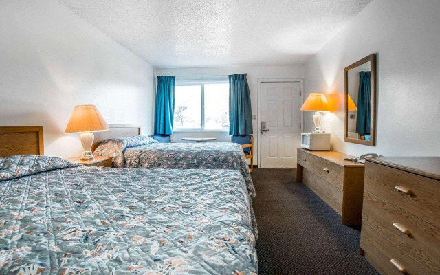 Rodeway Inn & Suites
