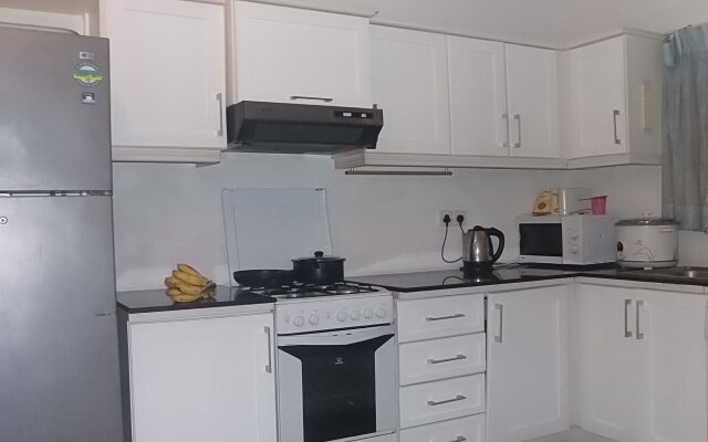 Negombo Blue Villa Hotel