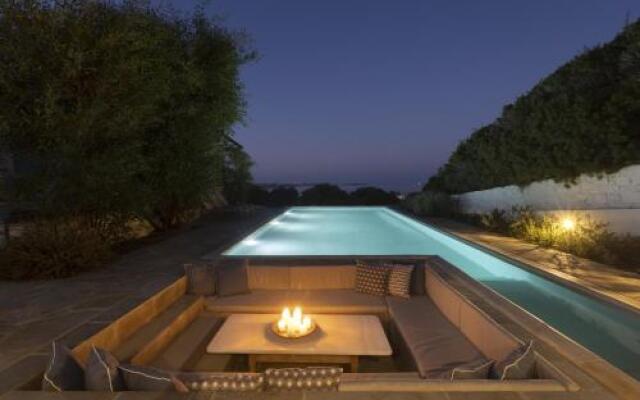 Villa Alkyoni · Beautiful 8-Person Family Villa with Great Views