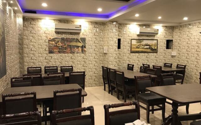 Hotel Sri Mayuri