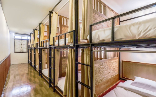 Oyo 717 My​ Space​ Hostel