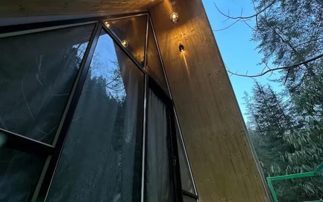 Sunshine Cafe & Cottage Riverside