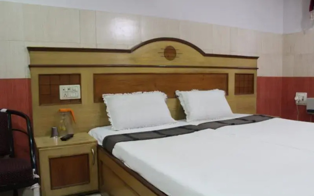 Sri Lakshme Lodge