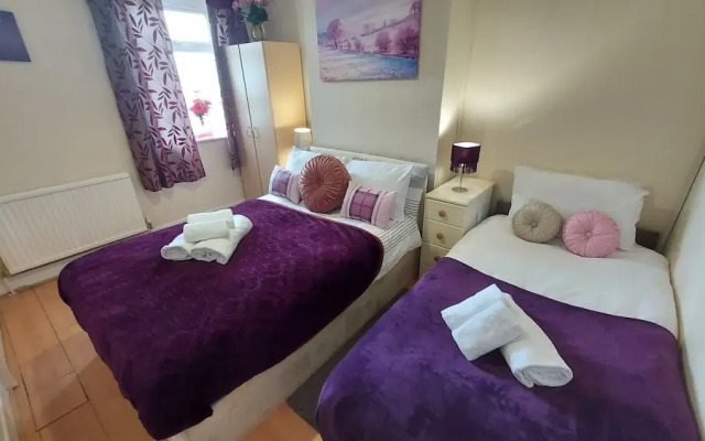 Ravensdale Villa- Ideal For Longer Stays in Kent