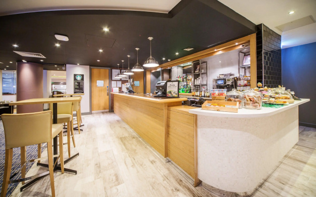 Holiday Inn High Wycombe M40, Jct. 4 by IHG