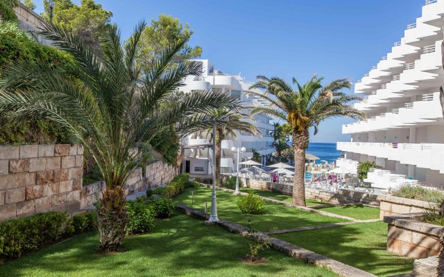 FERGUS Style Cala Blanca Suites