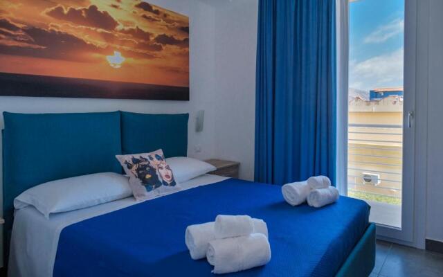 White Apartments & Spa