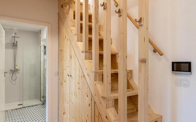 Alvaro's Charming Loft by MP