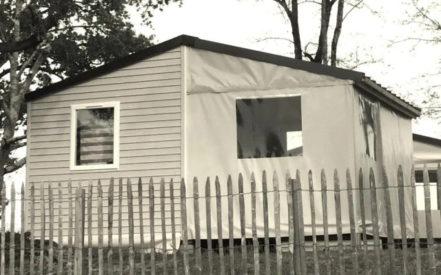Mobil Home Dans Camping Mussonville