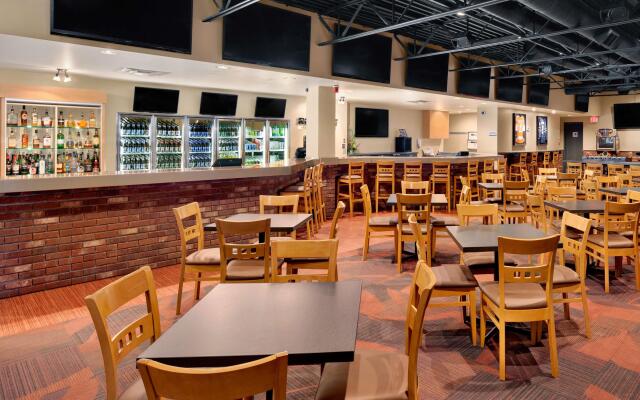 Travelodge by Wyndham Saskatoon