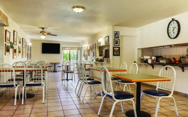 Sands Inn & Suites