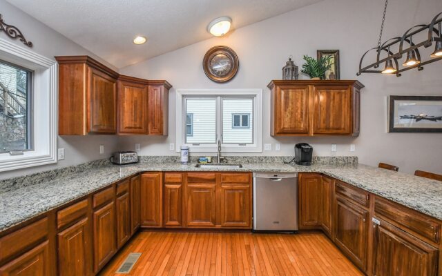 Stone Crest 6 Bedroom House