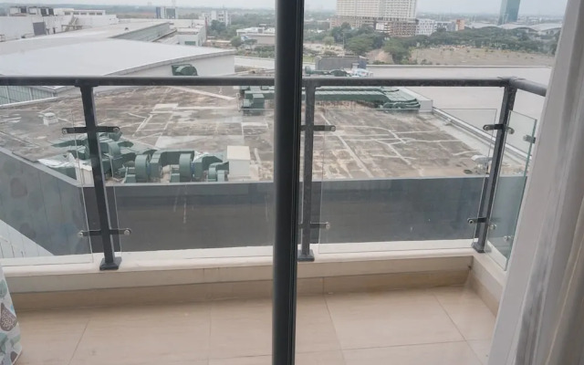 Spacious and Simple 3BR Sky House BSD Apartment