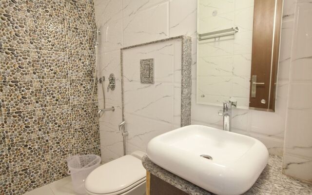 Capital O 325 Hotel Silver Star