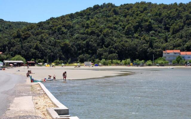 Ivans - With Parking - A1