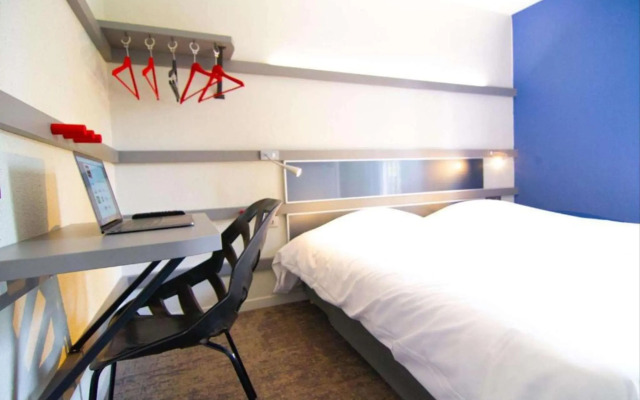 Enzo Trappes by Kyriad Direct