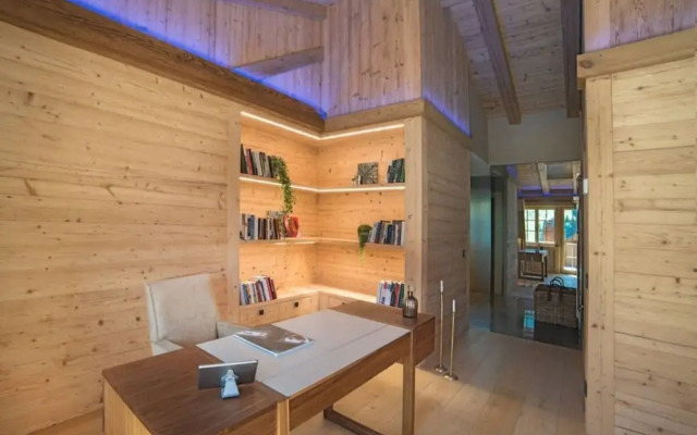 Superior Chalet With Views