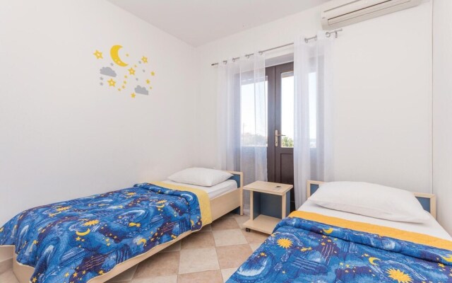 Beautiful Home in Bibinje With 5 Bedrooms
